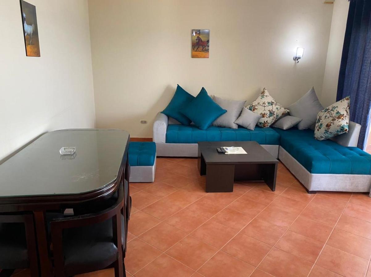 Porto Sokhna Pyramids Apartments With Sea View Families Only Ain Sukhna Exterior foto