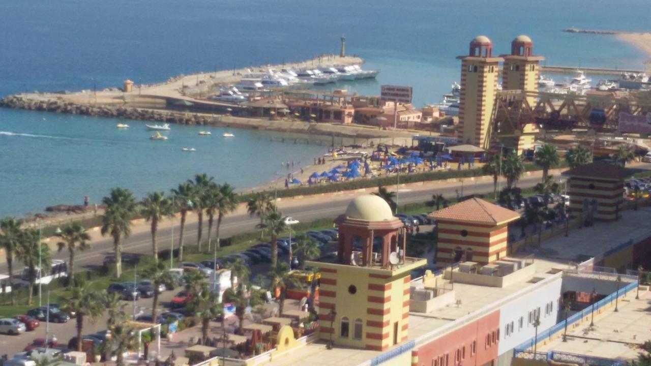 Porto Sokhna Pyramids Apartments With Sea View Families Only Ain Sukhna Exterior foto